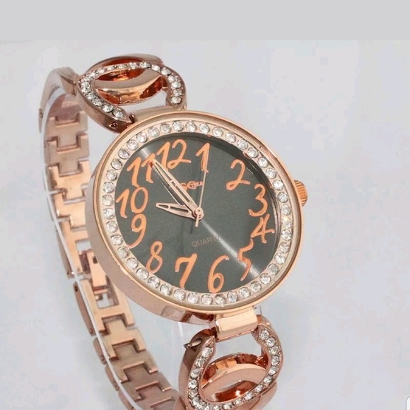 Rose Gold Black dial watch - Picture 3 of 4